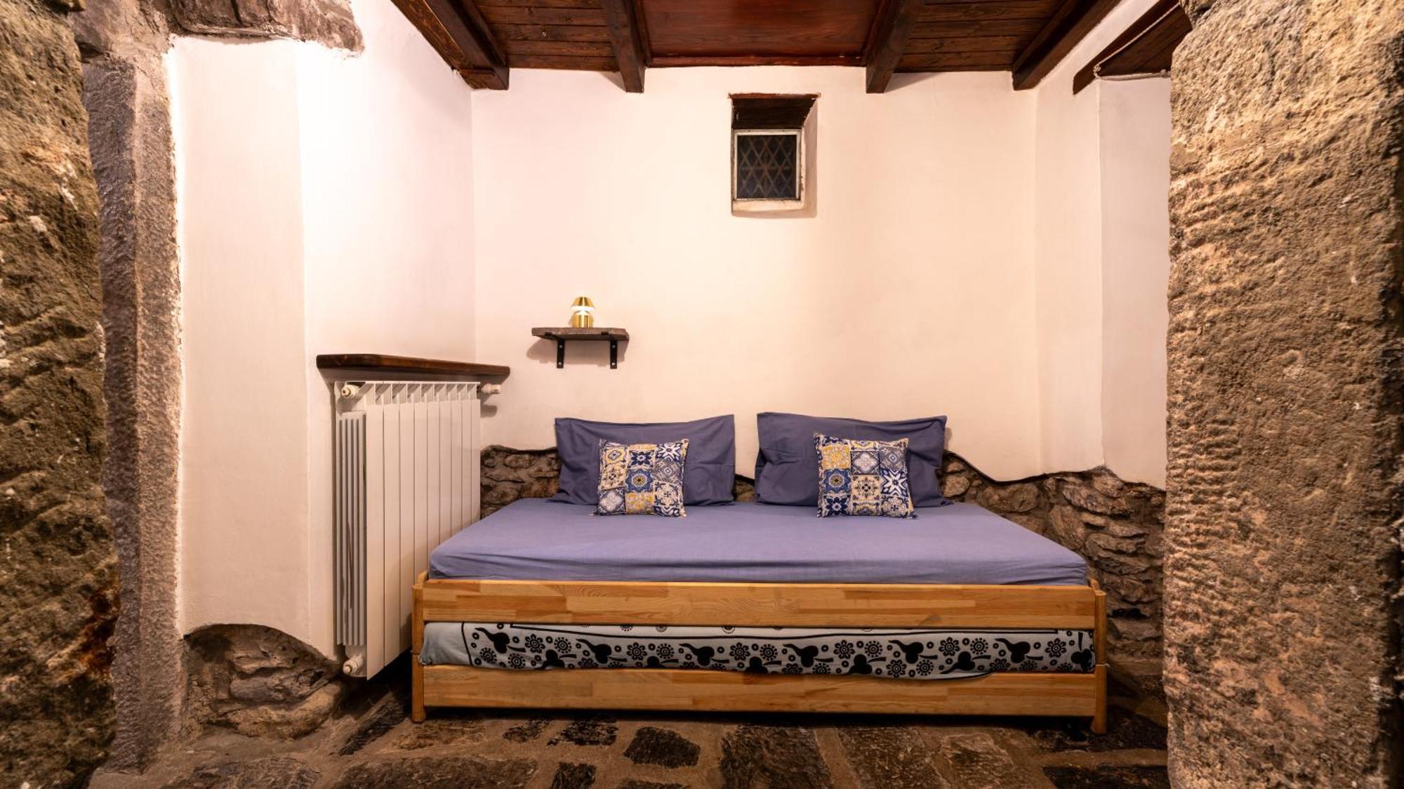 La Casa Delle Pietre Parlanti - Casa In Pietra Ai Piedi Del Parco Delle 5 Terre Bed & Breakfast Biassa ภายนอก รูปภาพ